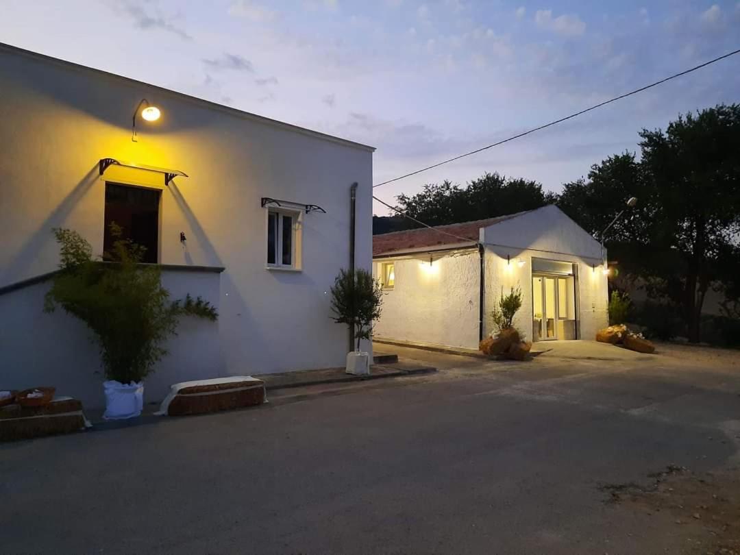 Masseria Santa Maria Gravina in Puglia Exterior photo